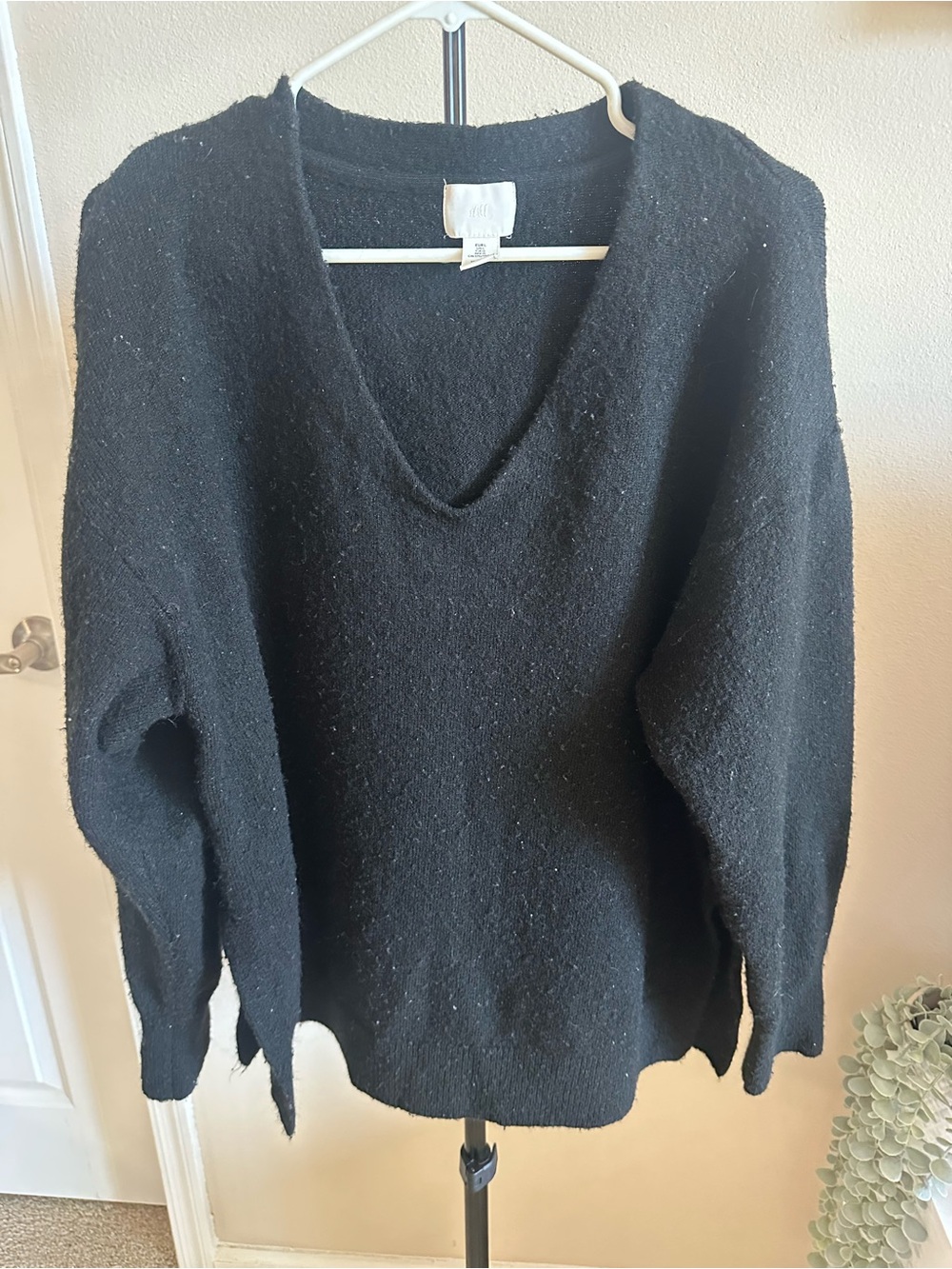 H&M Black V-Neck Women's Sweater - Cozy Everyday Knit